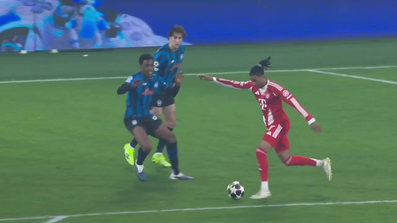 维塔尔角球助攻蒋光太头槌 海港3-0领先三镇