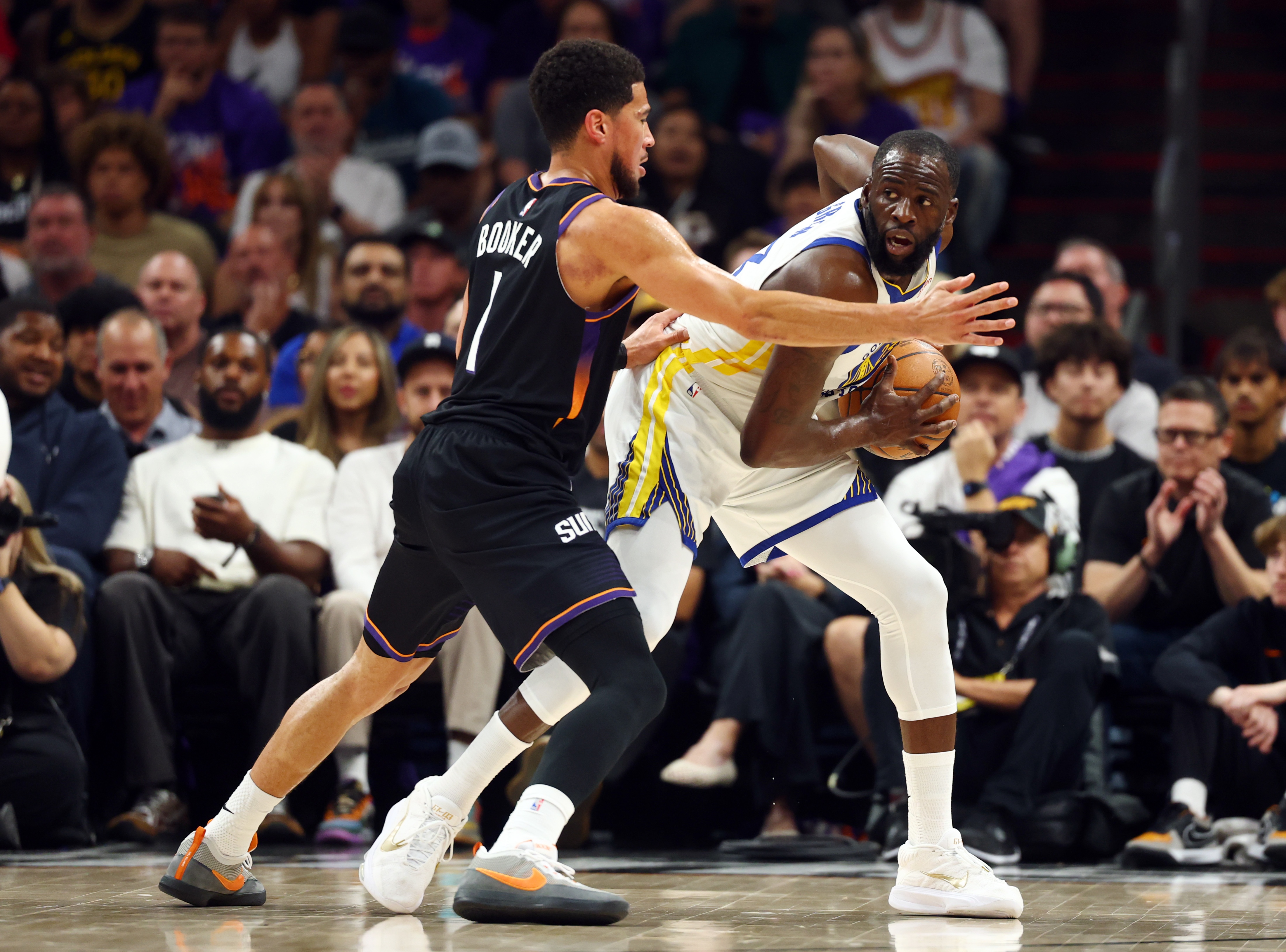 追梦驳斥拳击布克指控：福斯特把自己放到不属于他的位置