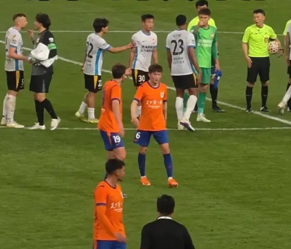 泰山1-1西海岸两轮不胜 泽卡李昊赛后爆发口角