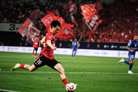 FIFA官宣：杨明洋会籍转入中国足协 国足中场候补就位
