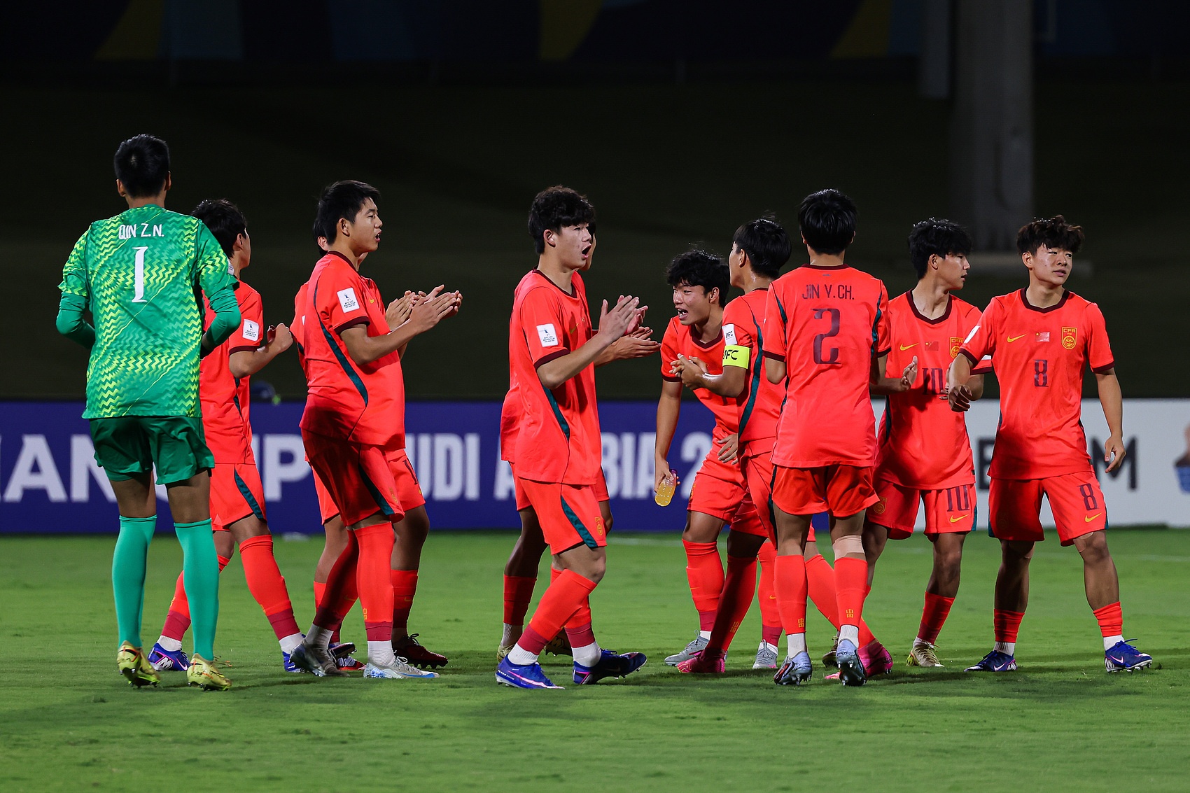 数据透视:04国少6人打入成年队,于大宝杨旭王大雷在列